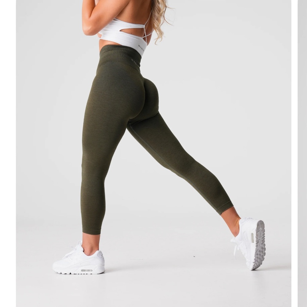 NVGTN Green High-Waisted Athletic Leggings